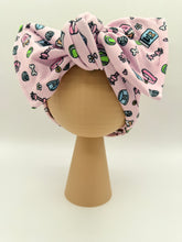 Load image into Gallery viewer, Head model for headbands, bows or hats